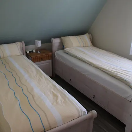 Holiday home Mit Garten, Sauna, Kamin Und Whirlpool